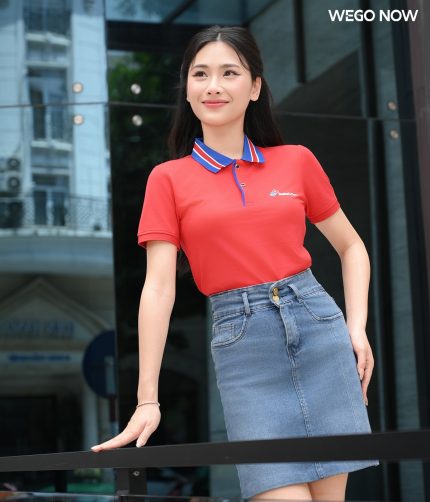 Áo phông thun đồng phục Minimal Polo: Màu đỏ tươi cổ dệt xương cá có 2 lé trắng 06