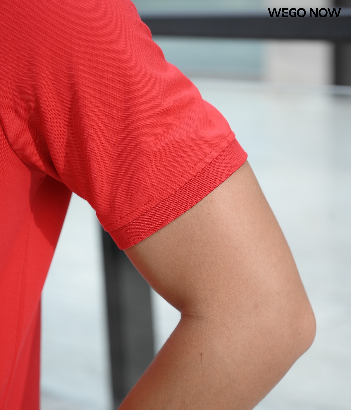 Áo phông thun đồng phục Minimal Polo: Màu đỏ tươi cổ dệt xương cá có 2 lé trắng 06 - Ảnh 3