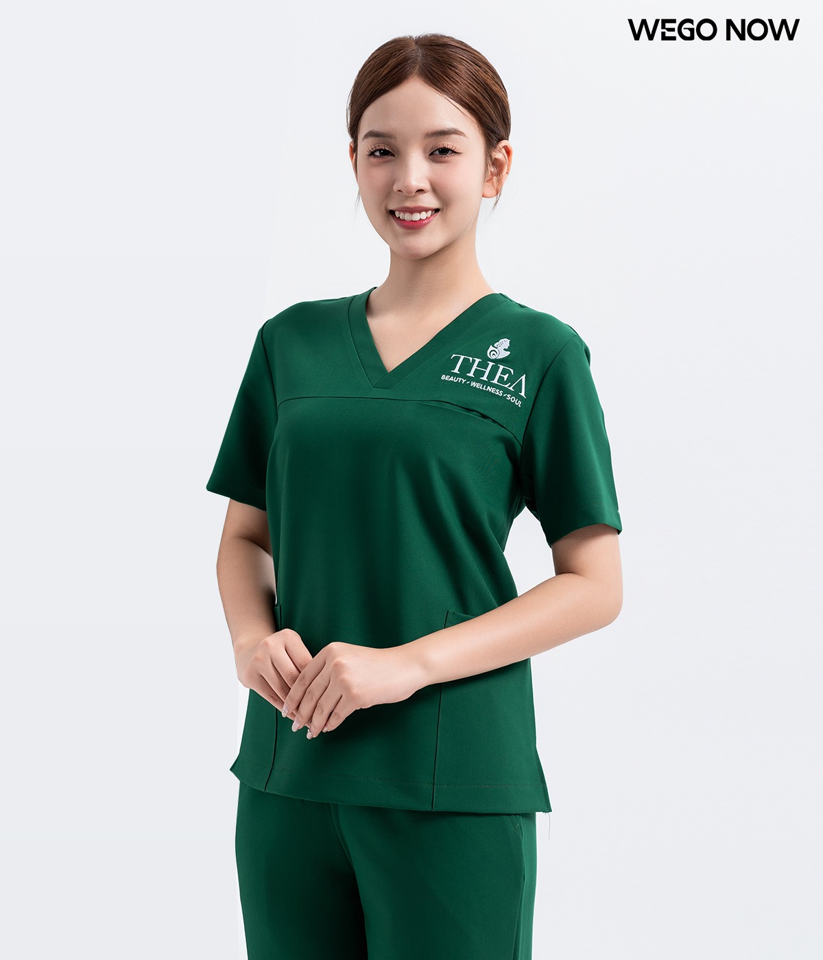 Đồng phục spa Màu xanh lá cổ V 01